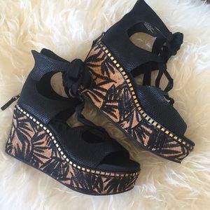 OTBT palm print platform sandals